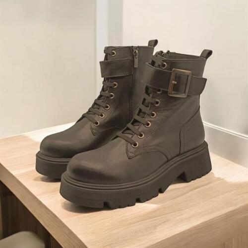 Belfast Siyah Deri Kadın Postal