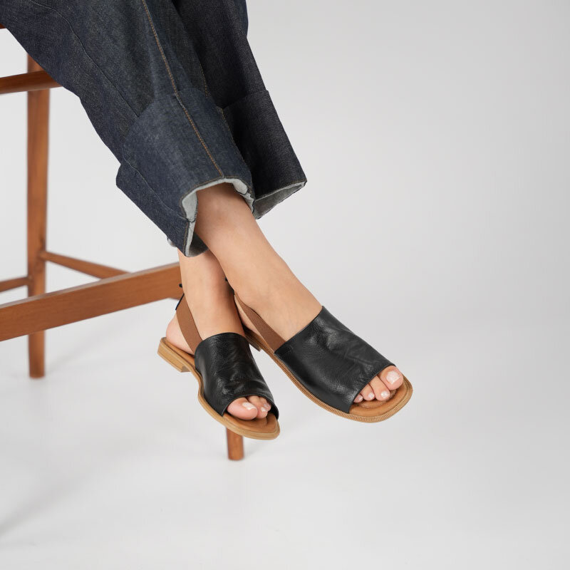 Bellini Siyah Deri Kadın Sandalet | Klasik Tarzda Yaz Konforu