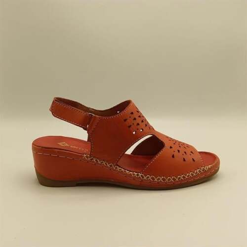 Calina Kırmızı Hakiki Deri El Yapımı Kadın Sandalet – Cesur & Rahat Stil