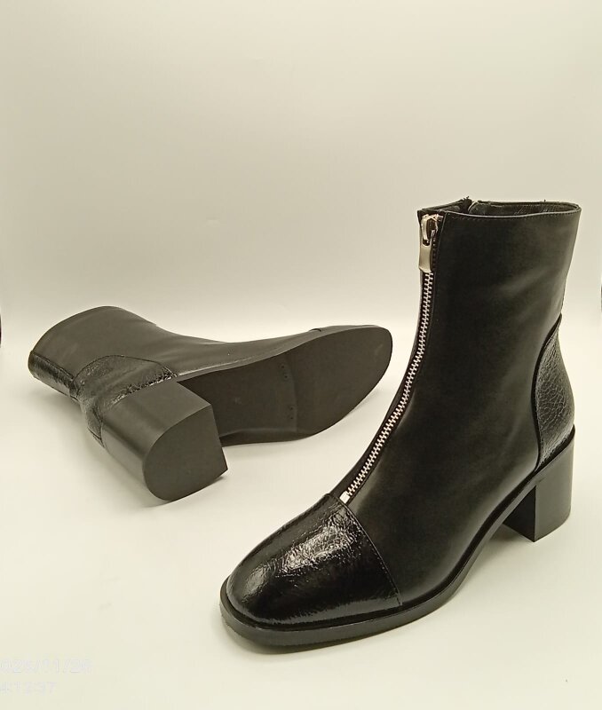 Clara Siyah Deri Kadın Bot – Kroko Rugan Burun & Topuk Detaylı – Orta Fermuar Aksesuarı - 7