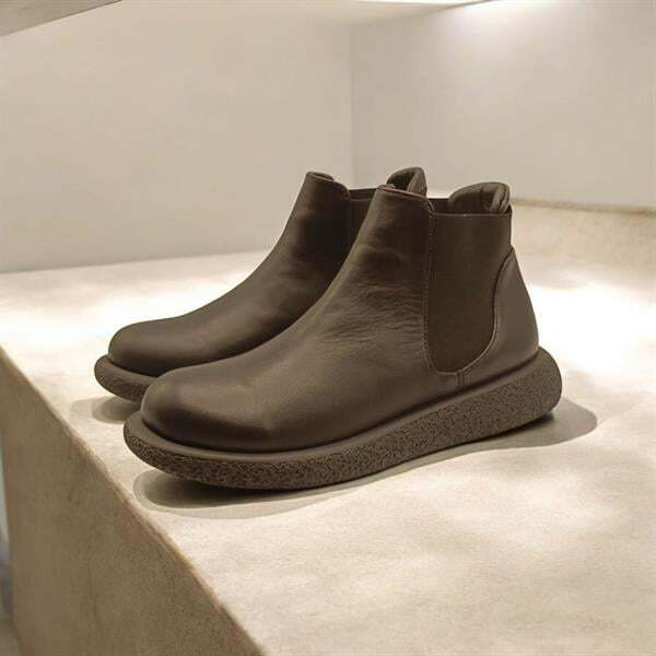 Daily Siyah Deri Kadın Bot - 3