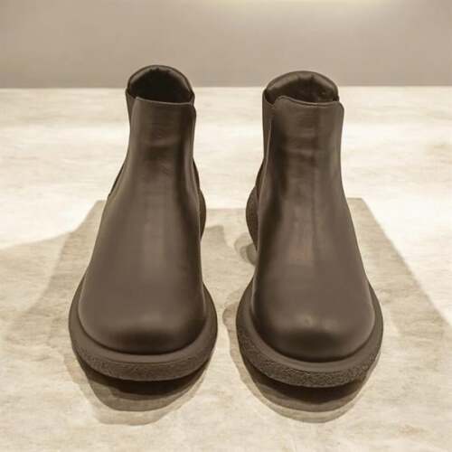 Daily Siyah Deri Kadın Bot - 4