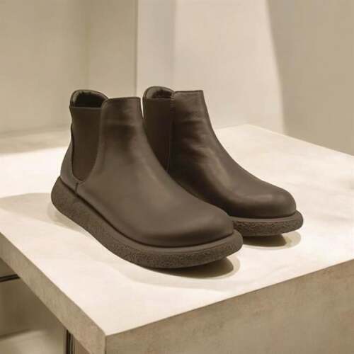 Daily Siyah Deri Kadın Bot - 5