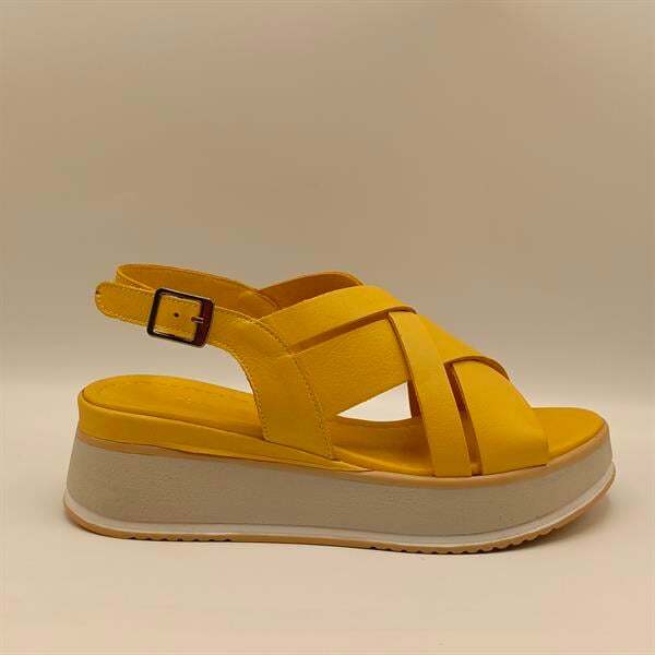 Garda Sarı Deri Dolgu Topuk Sandalet - 1