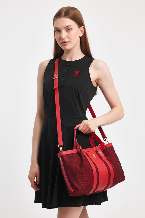 Havana Kırmızı Kumaş Detaylı Kadın El Çantası - 6