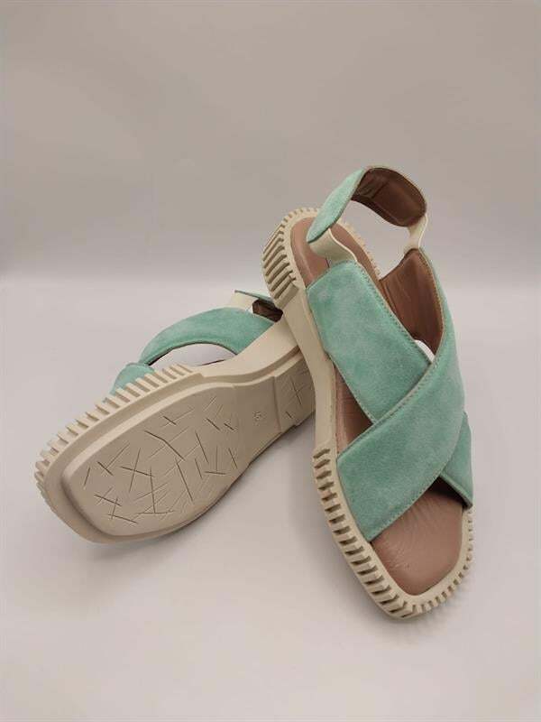 Juana Sandalet – Açık Yeşil Süet | Şık Tasarım - 2