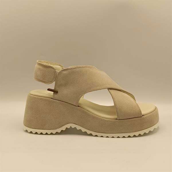 Sindy Bej Deri Dolgu Topuk Sandalet - 1