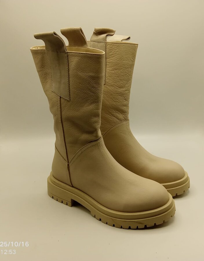 Tamara Bej Gerçek Deri Kadın Bot – 30 cm Yükseklik, Kaymaz Taban, 4.5 cm Topuk - 1