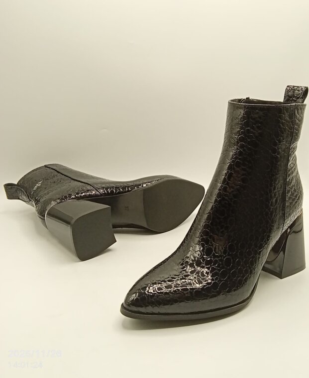 Valeria Siyah Fasulye Desen Gerçek Deri Kadın Bot – Sivri Burun, Metal Aksesuarlı Topuk - 5