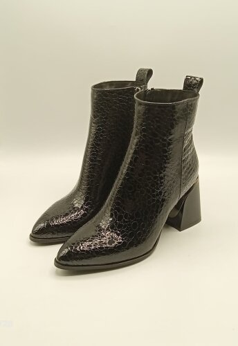 Valeria Siyah Fasulye Desen Gerçek Deri Kadın Bot – Sivri Burun, Metal Aksesuarlı Topuk - 6