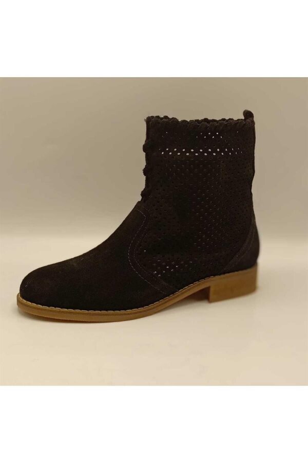 Yazlık Siyah Süet Zımbalı Kadın Bot - 7
